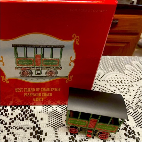 Authentic Lionel Heritage Friends of Charleston Passenger Coach/ New Open Box